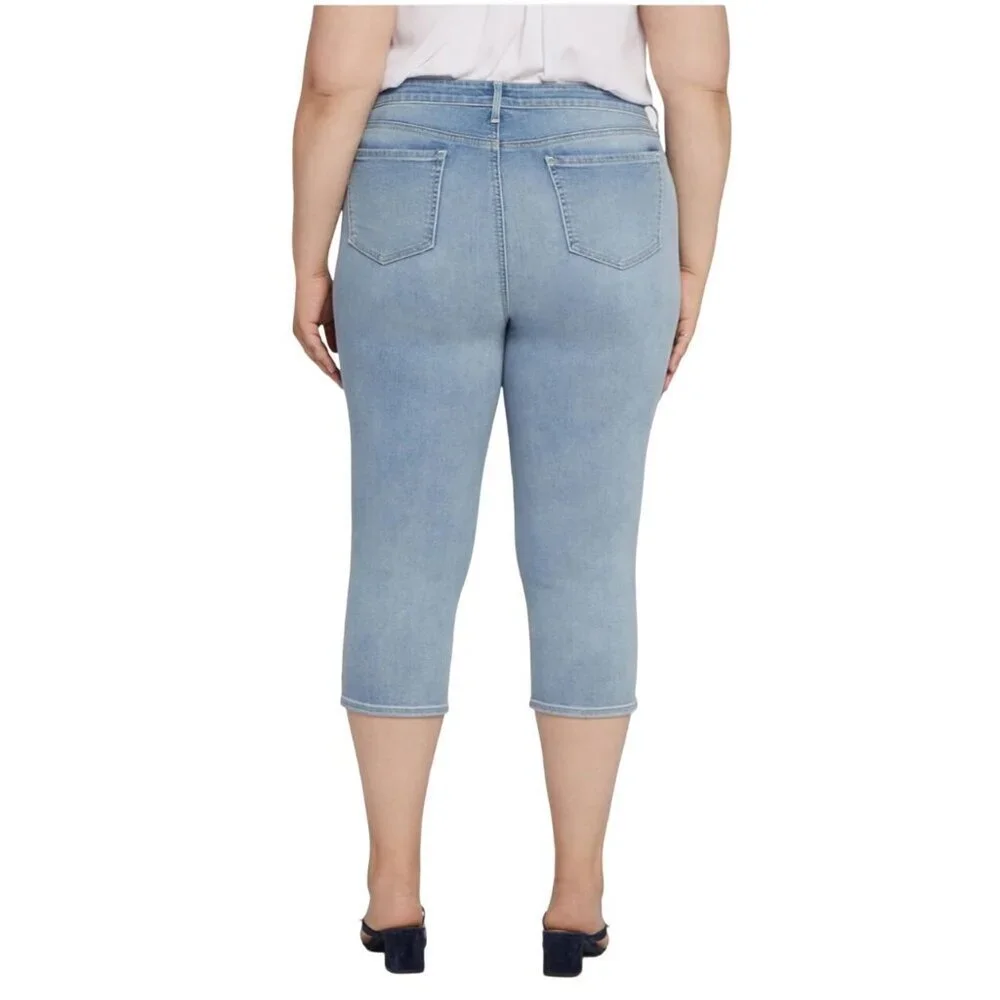 NYDJ Curves 360‎ Cropped Jeans Size 10P High Rise Light Wash Slim Straight